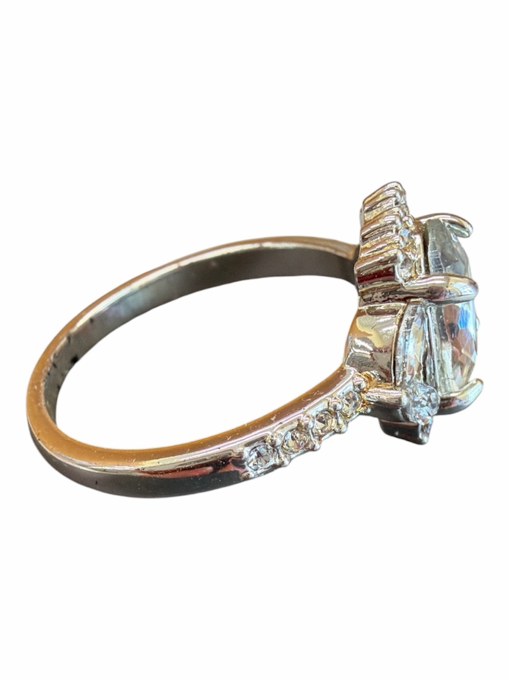 Avon Vintage Style Ring in box - Picture 2 of 3